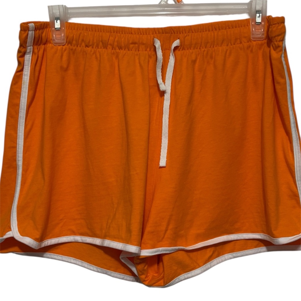 NWT XL active shorts